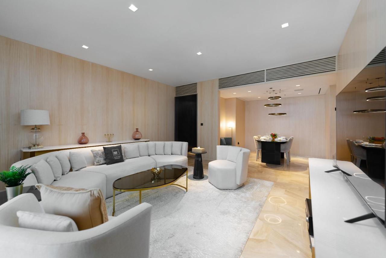 Maison Privee - Glamourous With Sea Views At Five Palm Apartment