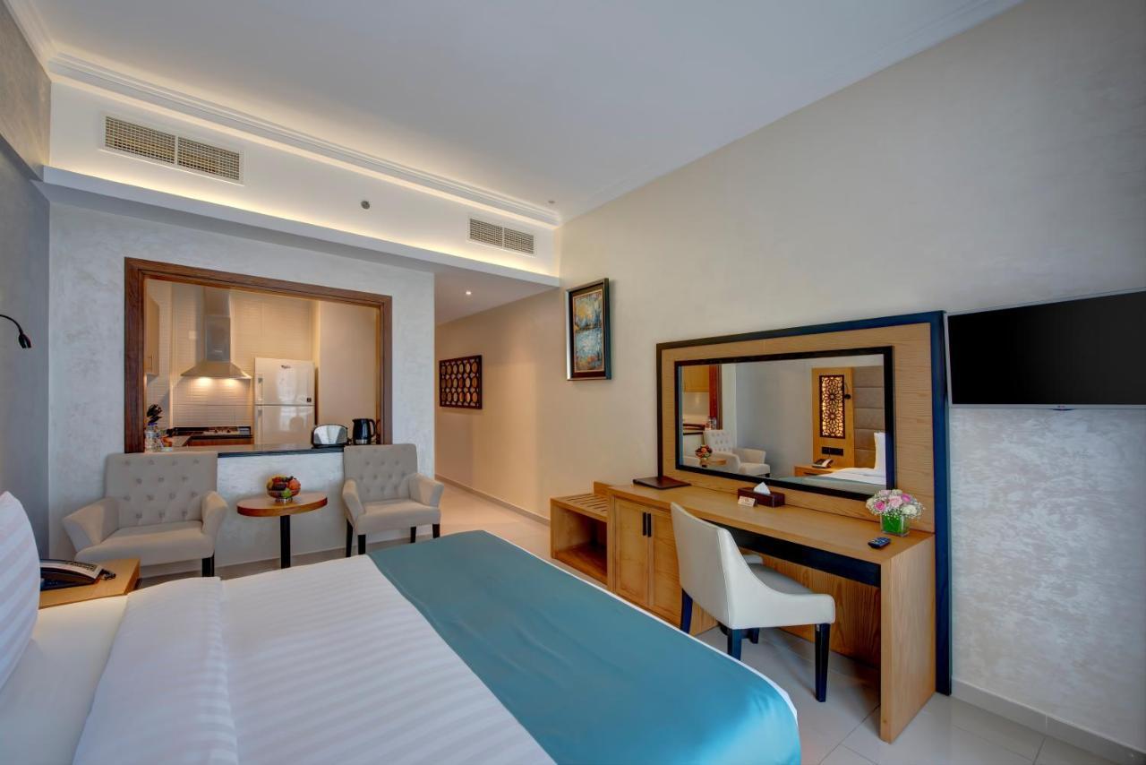 Class 4* Dubai