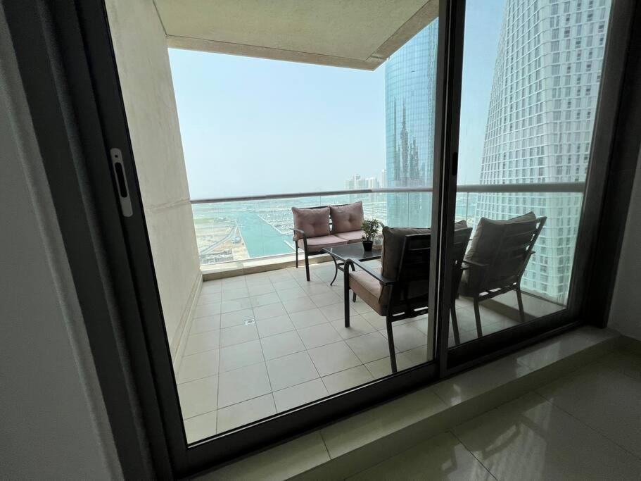 Stunning Canal And Palm View 'best Unit' Apartment