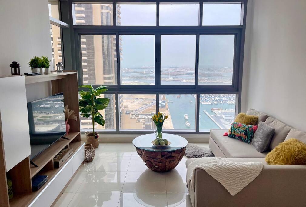 Apartment Stunning Canal And Palm View 'best Unit' Dubai
