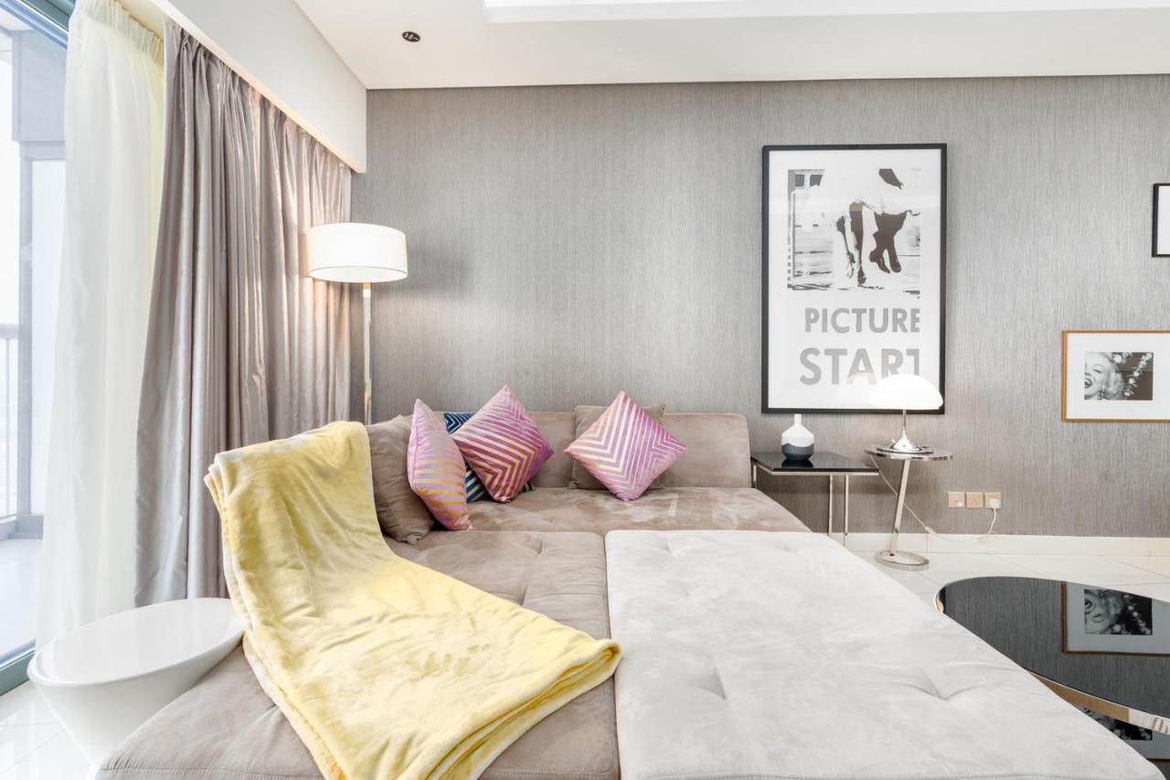 Globalstay Damac Towers By Paramount In Business Bay *