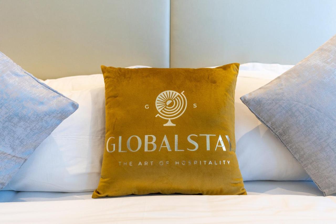 Globalstay Damac Towers By Paramount In Business Bay Apartment Dubai