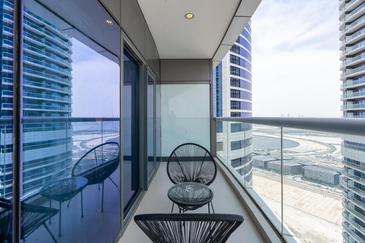 Globalstay Damac Towers By Paramount In Business Bay