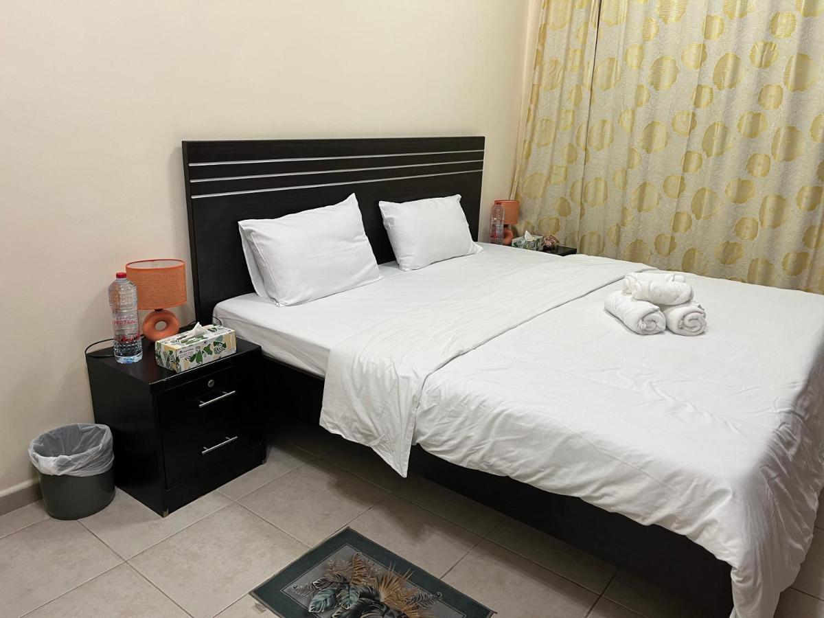 Daire Master Attached Bathroom Dubai