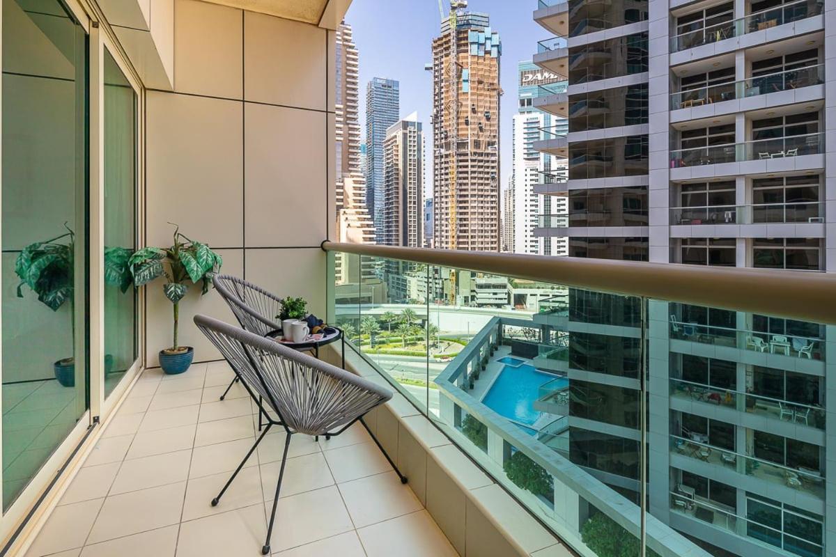 Daire Frank Porter - Royal Oceanic Dubai