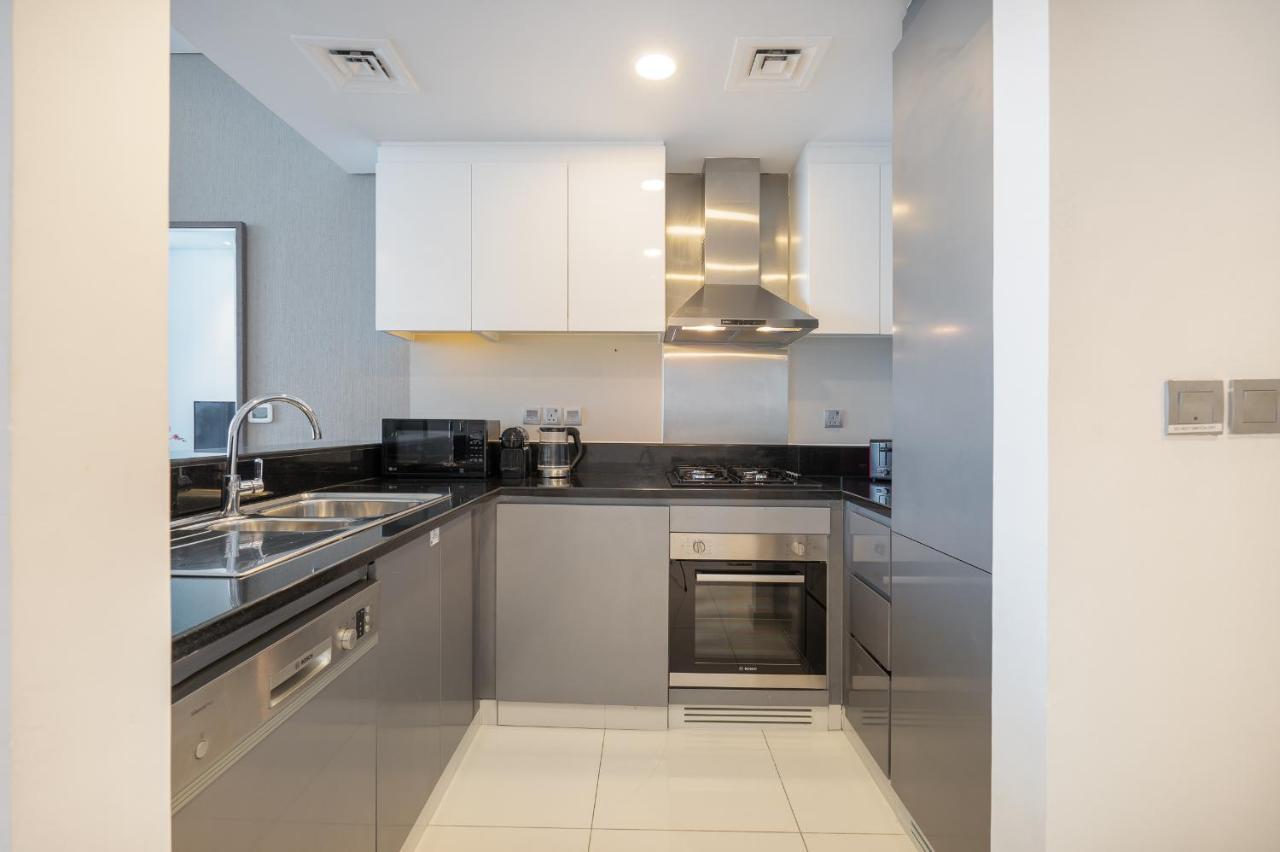 Spectacular Burj Khalifa View Service Apartment