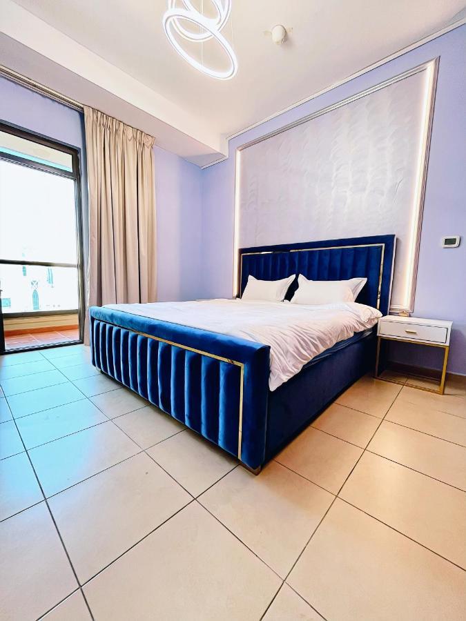 Apartment Jewellery Homes In Amwaj 4 With Direct Access *