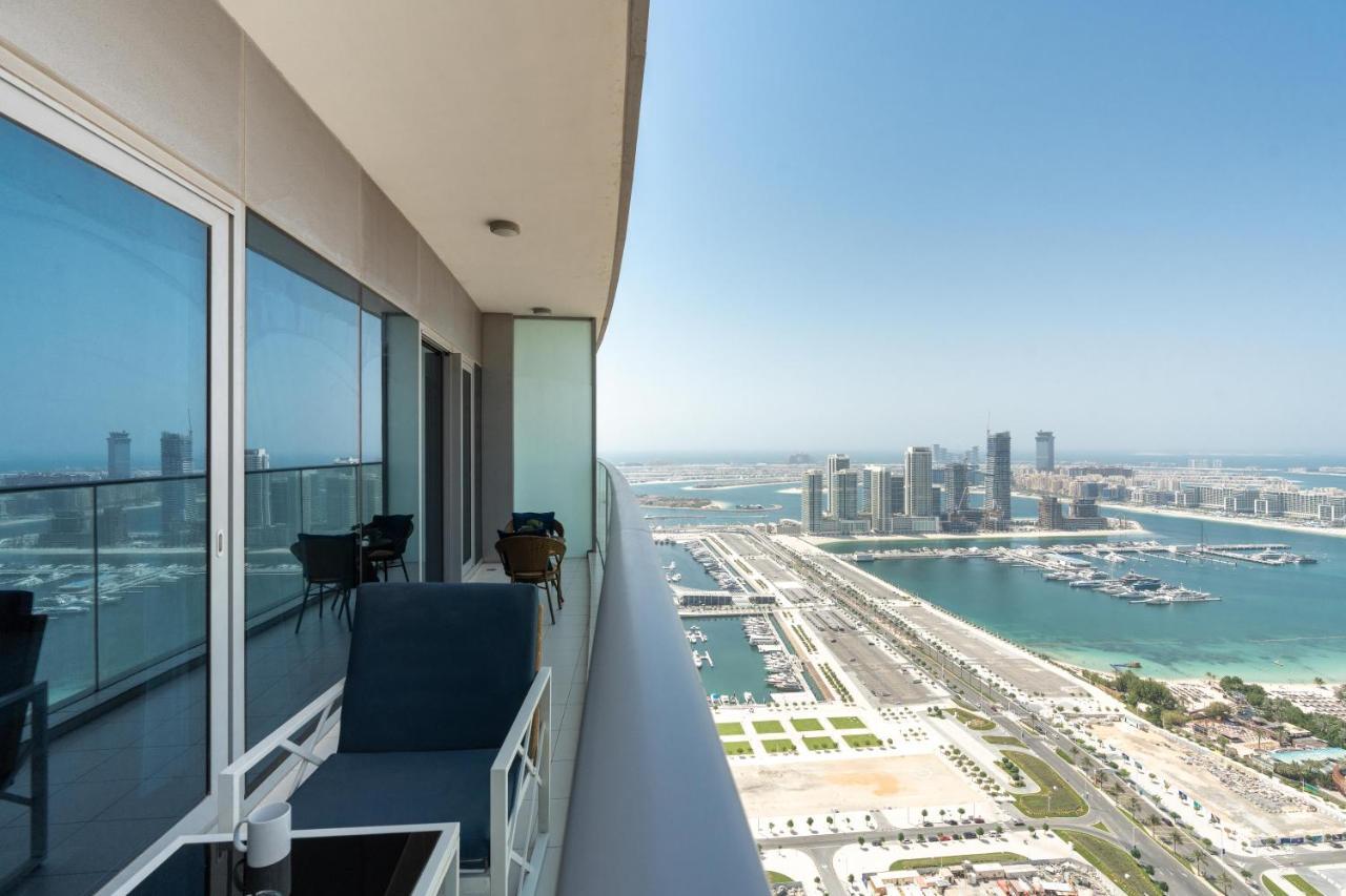 White Sage - Fendi With Full Palm Jumeirah View Dubai