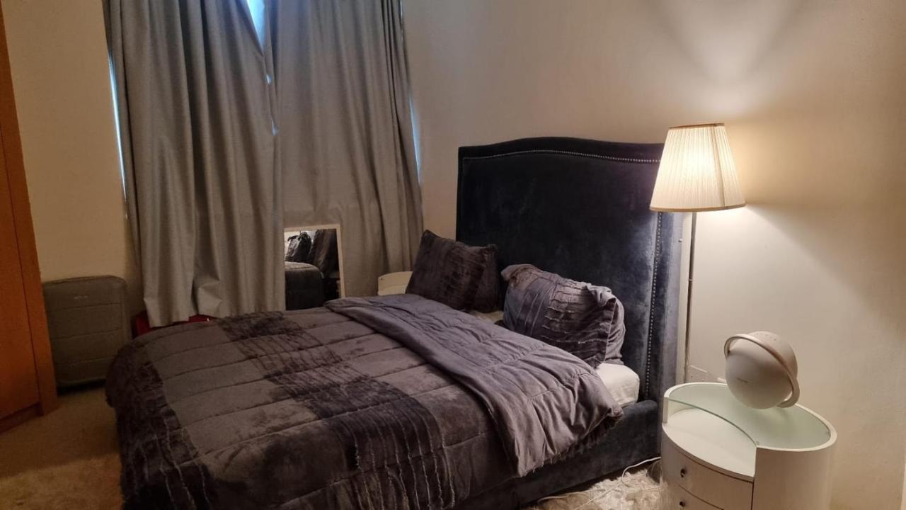 Private In Al Qusais 1 Apartment *