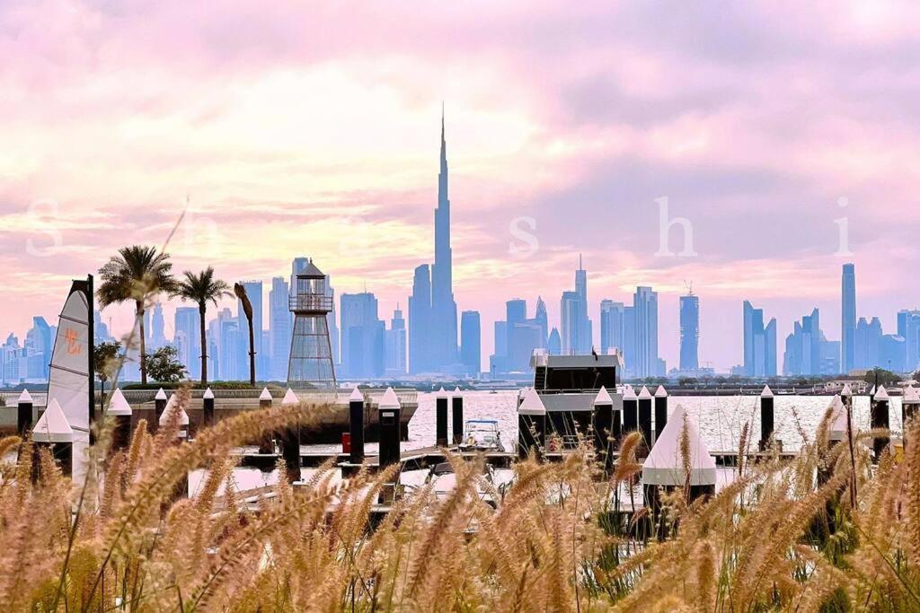 The Shrashi Suites, Creek Harbour - Paradise On The Island With Skyline & Burj Khaleefa View Holiday home