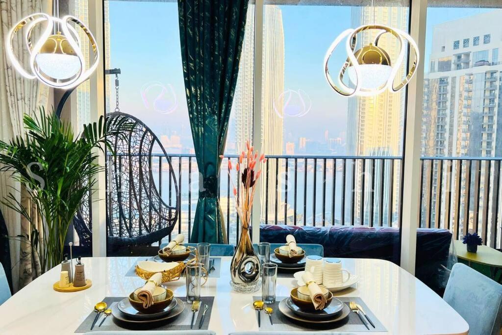 The Shrashi Suites, Creek Harbour - Paradise On The Island With Skyline & Burj Khaleefa View Holiday home Dubai