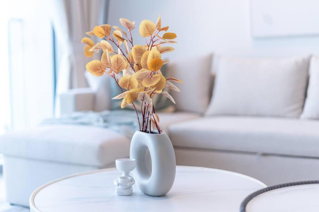 Apartment Vogue Waterfront Living - The Grand Creek Harbour *