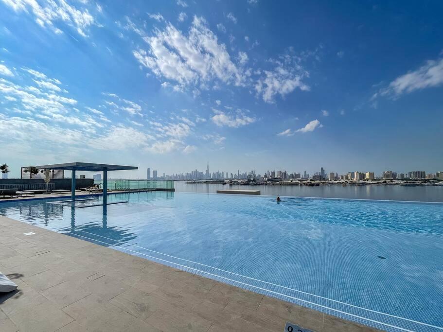 Vogue Waterfront Living - The Grand Creek Harbour Apartment