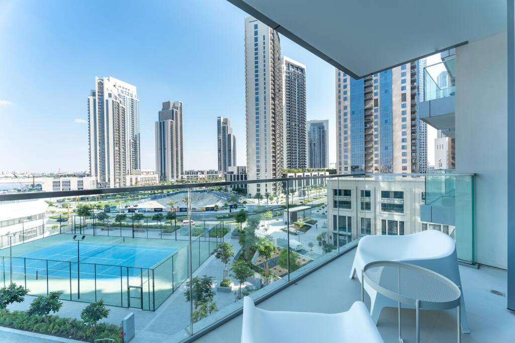 Vogue Waterfront Living - The Grand Creek Harbour Dubai