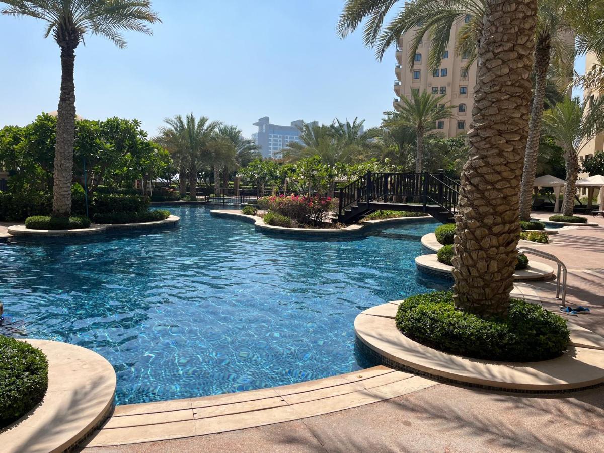 Ultimate / Fairmont Residences The Palm / Designer Luxury / Direct Access / Big Terrace / Partial Sea View Apartment