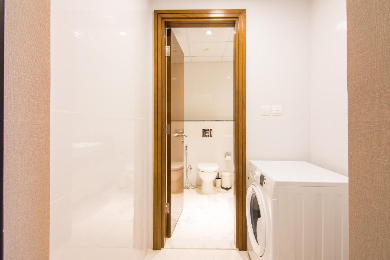Apartment Stunning 1br Al Habtoor -meera Tower 1108 *