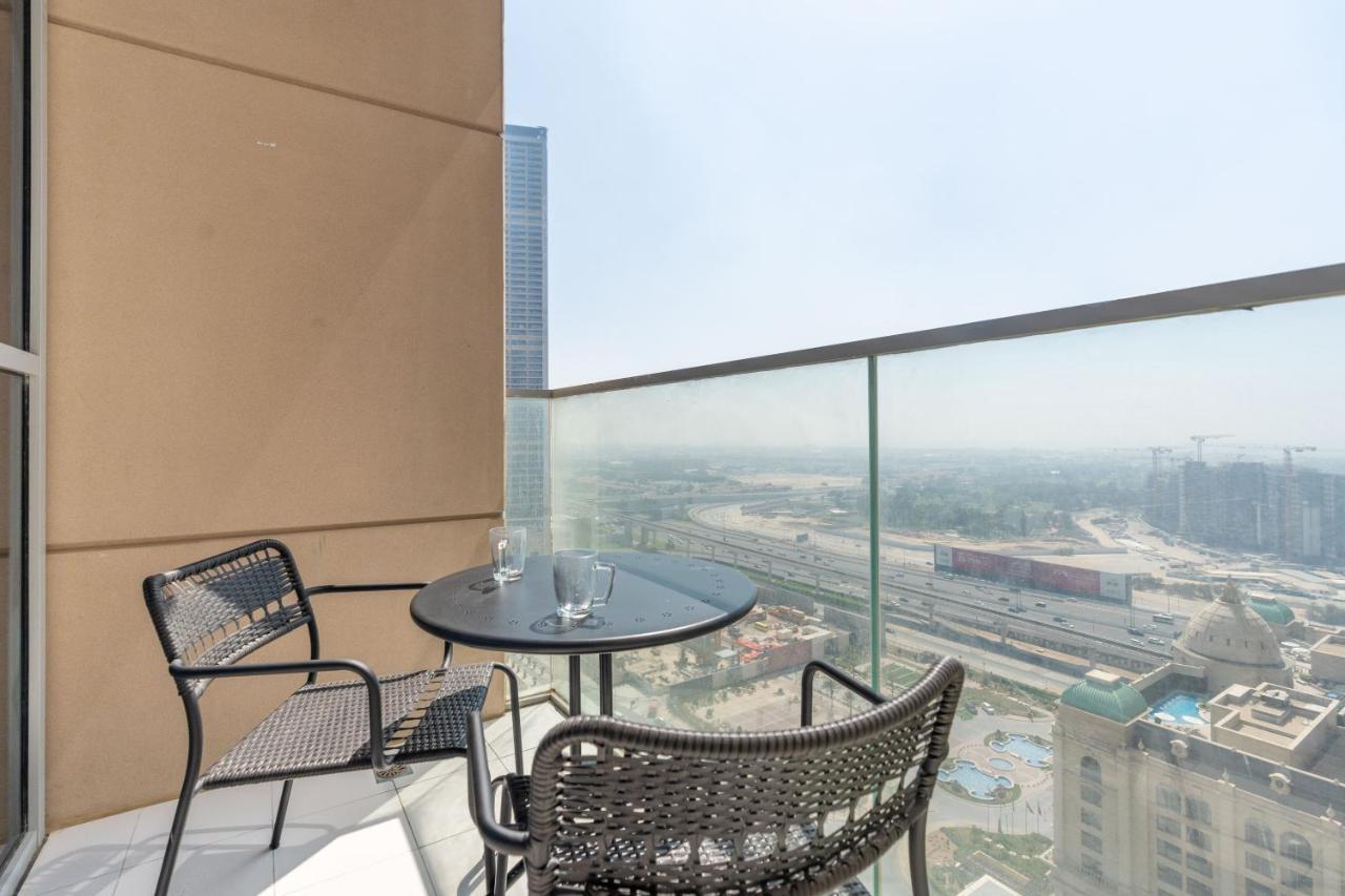 White Sage - Amna Tower Apartment
