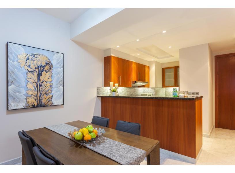 Nasma Luxury - Park Tower Apartment *