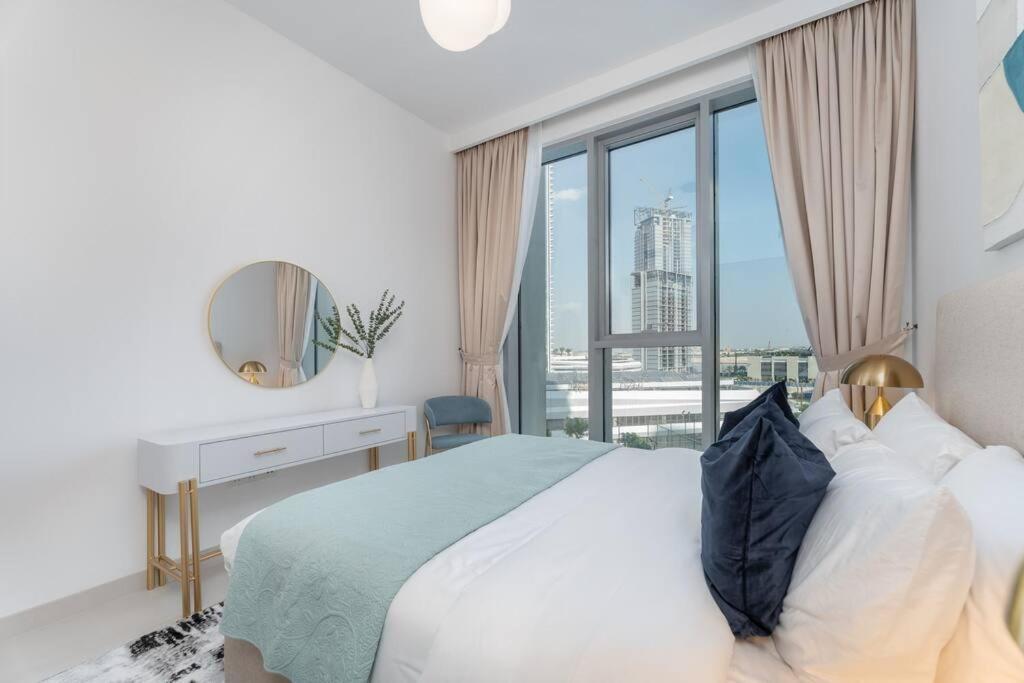 Vogue Waterfront Living - The Grand Creek Harbour