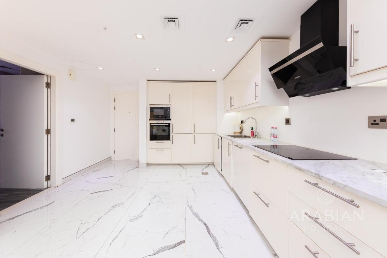 Fantastic Offer! Beautifully Upgraded - Jbr Apartment Dubai