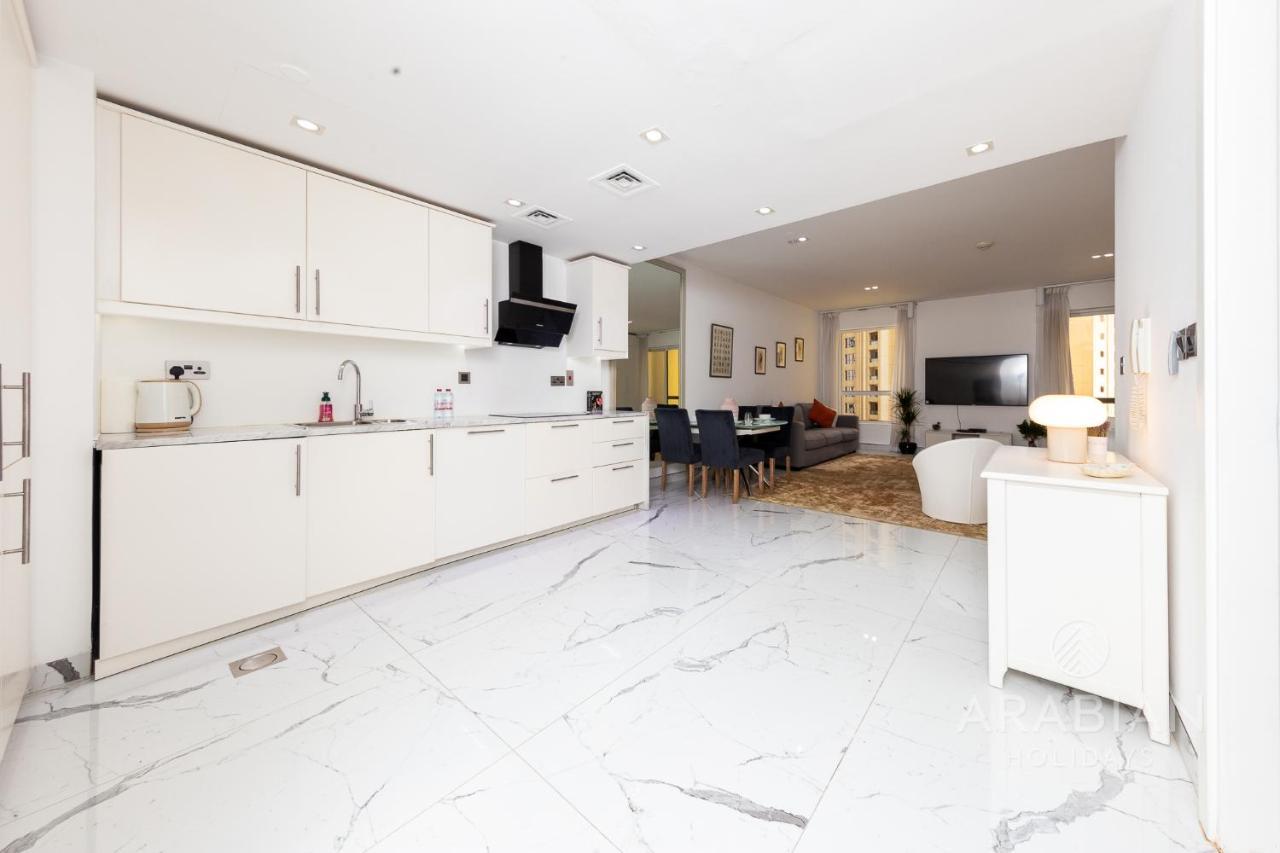 Apartment Fantastic Offer! Beautifully Upgraded - Jbr *