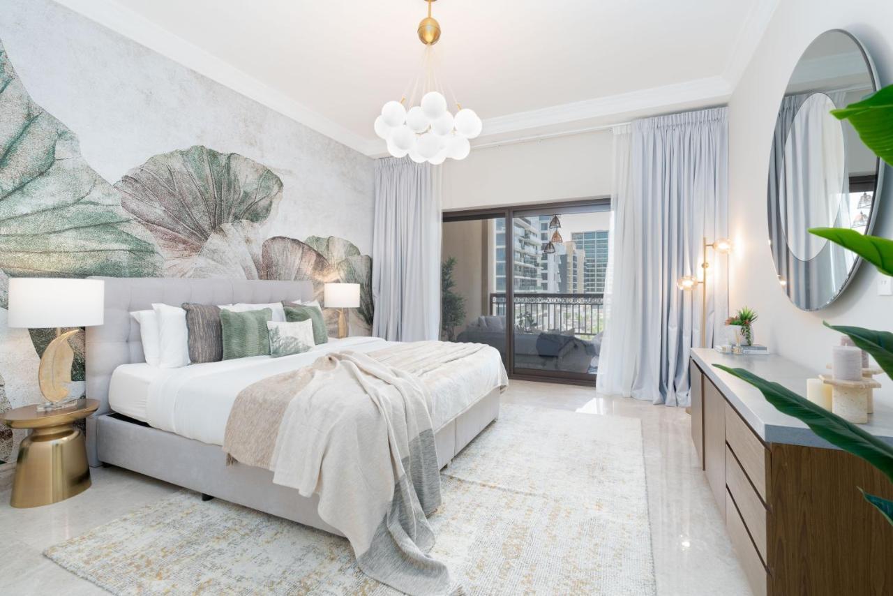 Apartment Ultimate / Fairmont Residences The Palm / Designer Luxury / Direct Access / Big Terrace / Partial Sea View *
