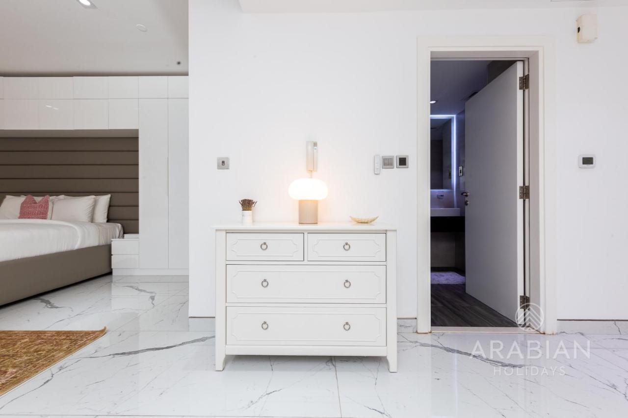 Fantastic Offer! Beautifully Upgraded - Jbr * Dubai
