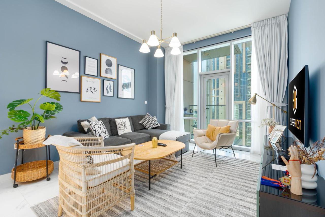White Sage - Amna Tower Apartment