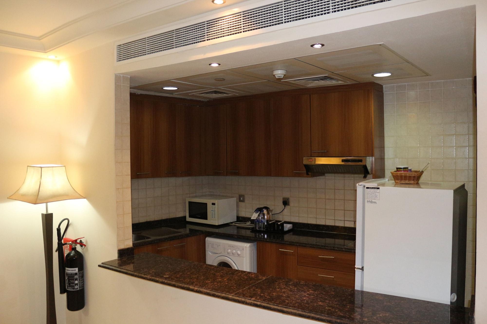 Pearl Executive Aparthotel