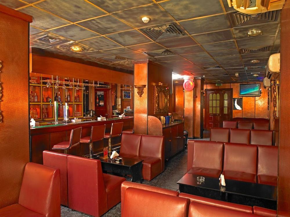 Hotel Phoenicia Grand
