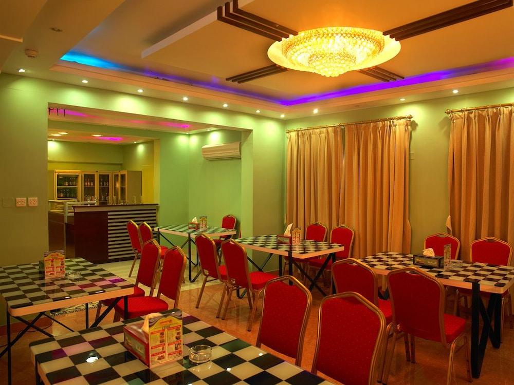 Phoenicia Grand Hotel Dubai