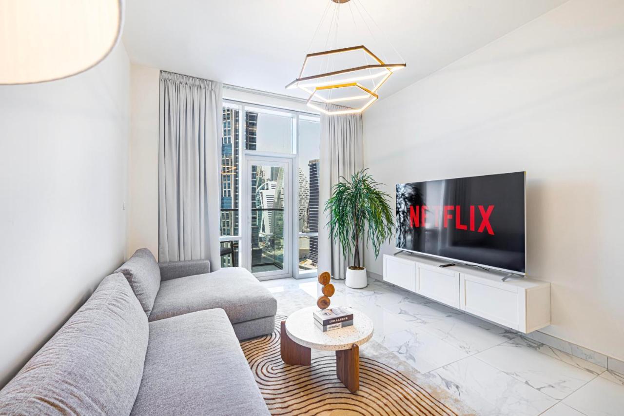 Daniels Canal View 1br In Meera Tower Apartment *