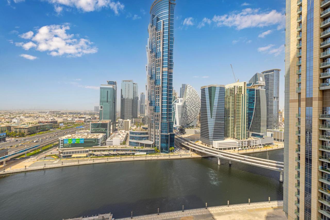 Daniels Canal View 1br In Meera Tower * Dubai