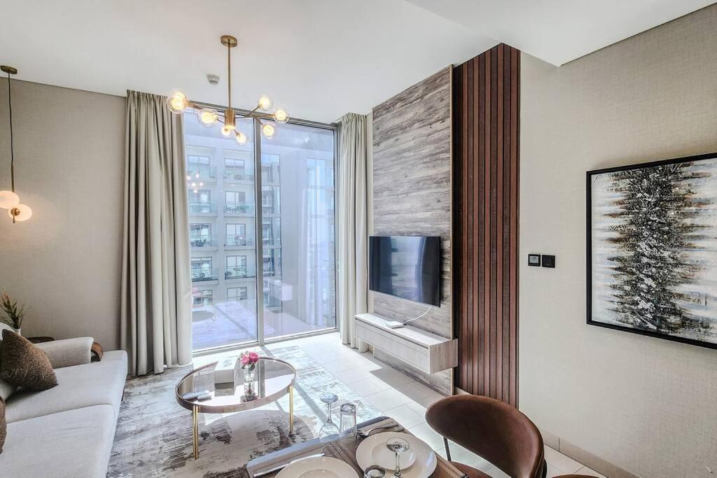 By Latinem Luxury 1br Cvr B3101 Near Burj Khalifa