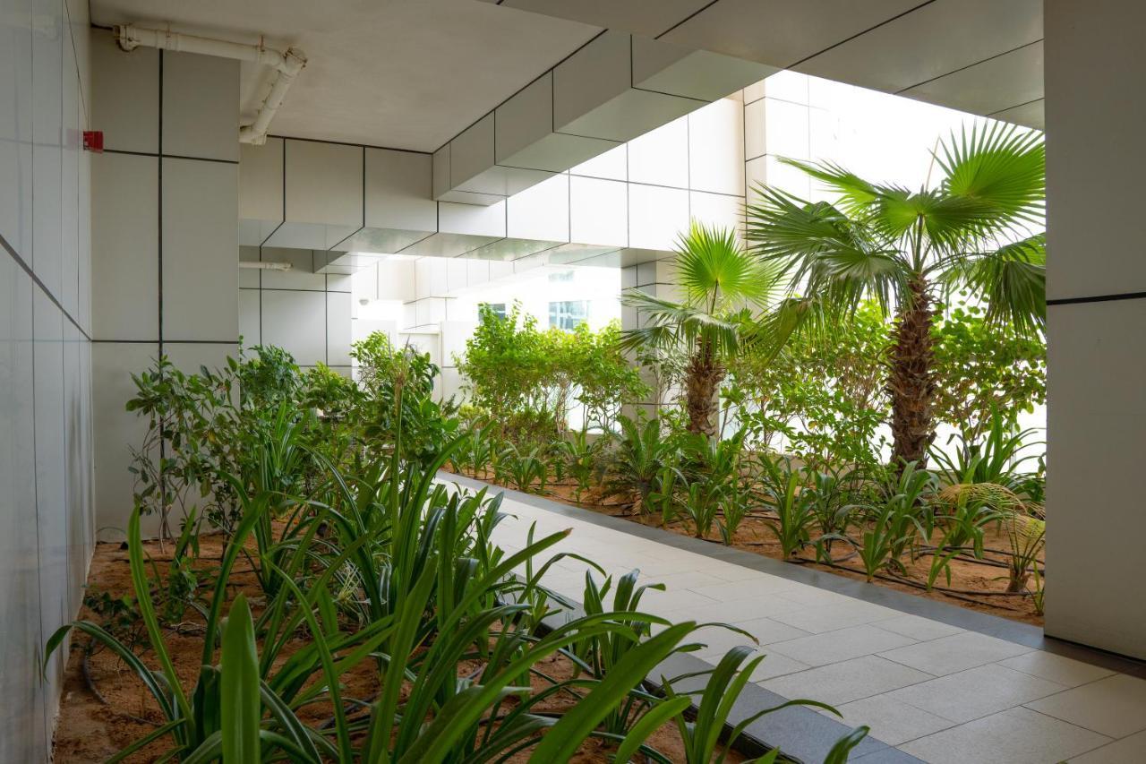 Veluxa - Designer 1 Bedroom With Sea View! Apartamento