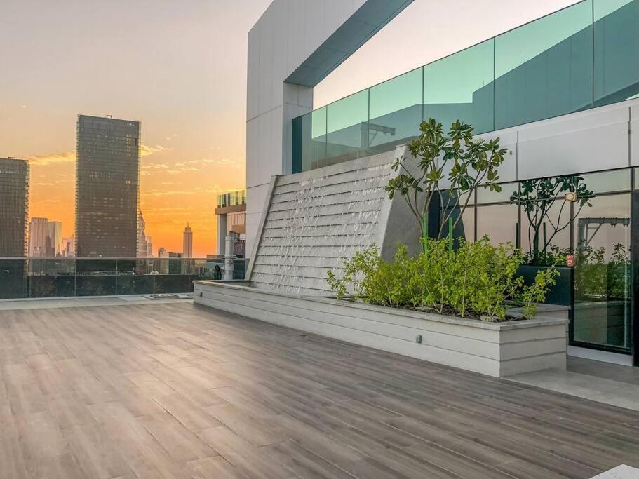 Alfa World Trade Centre 1br, Max Metro Station Apartment Dubai