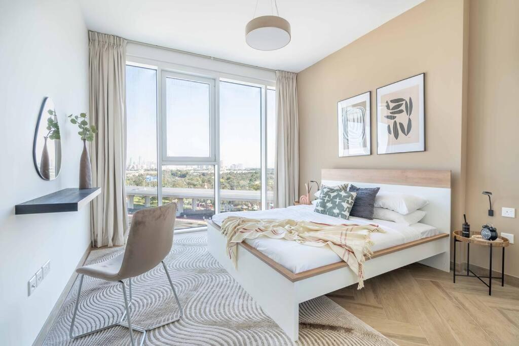 Apartment Alfa World Trade Centre 1br, Max Metro Station