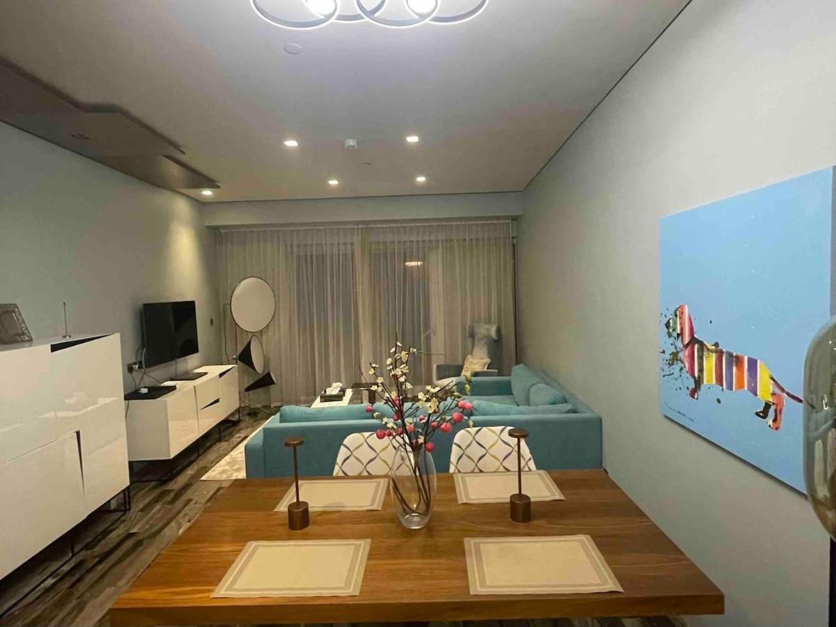 Apartment 1br Fendi Unit In Damac Heights On 65th Floor Dubai