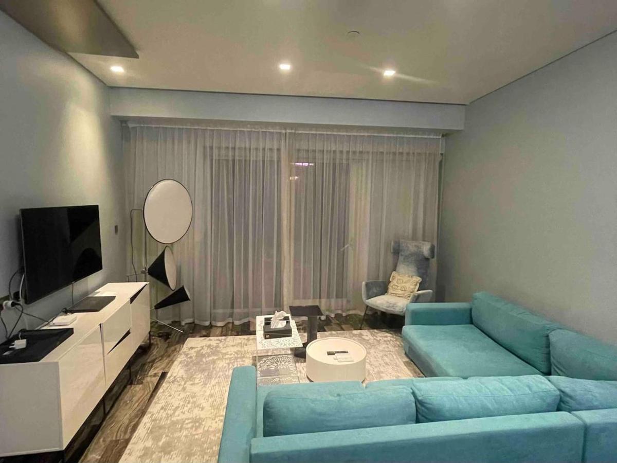 Apartment 1br Fendi Unit In Damac Heights On 65th Floor Dubai