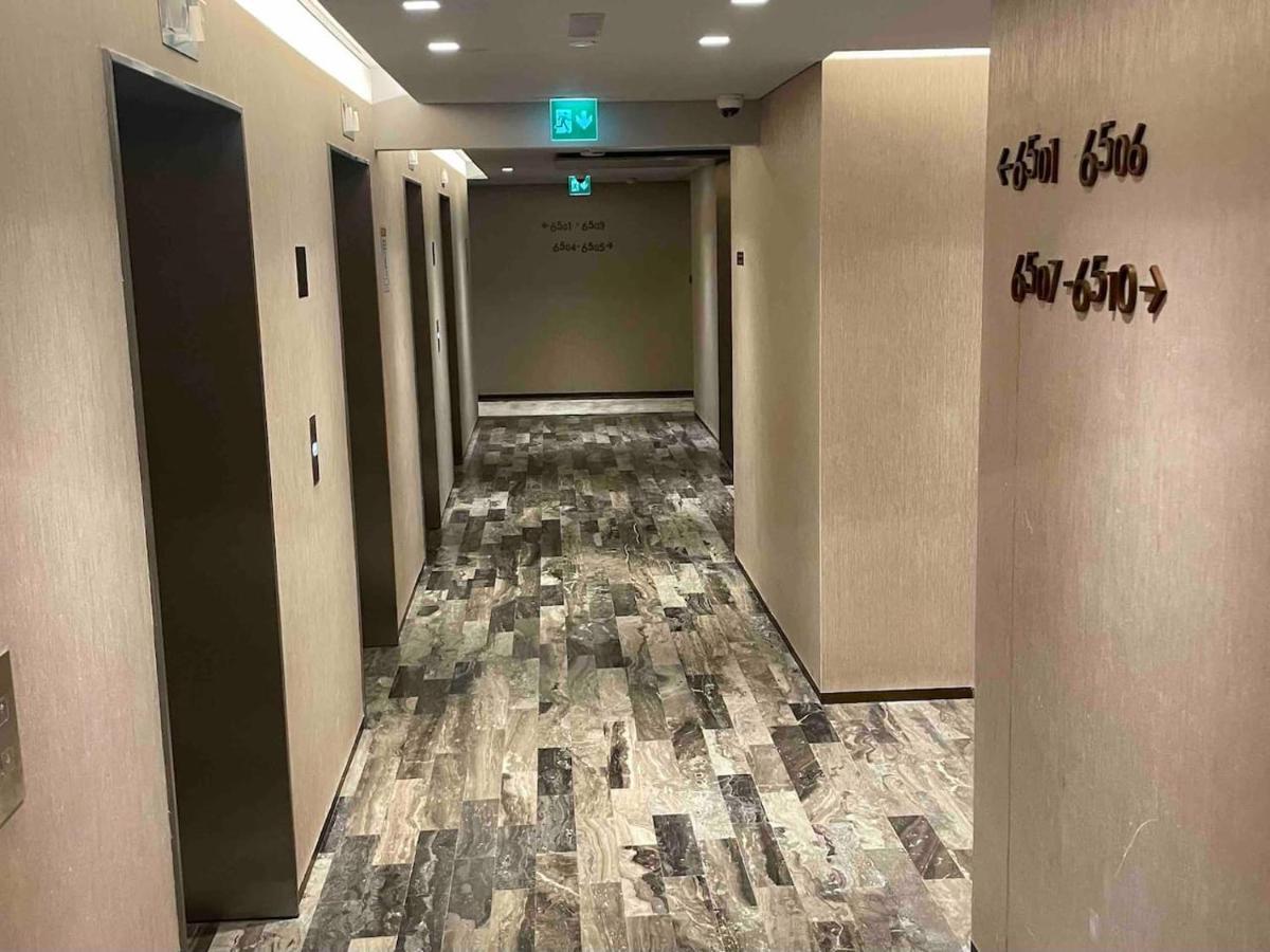 1br Fendi Unit In Damac Heights On 65th Floor Apartment