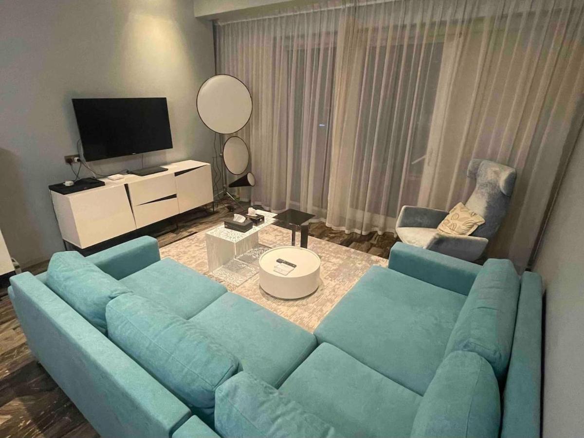 1br Fendi Unit In Damac Heights On 65th Floor Apartment Dubai