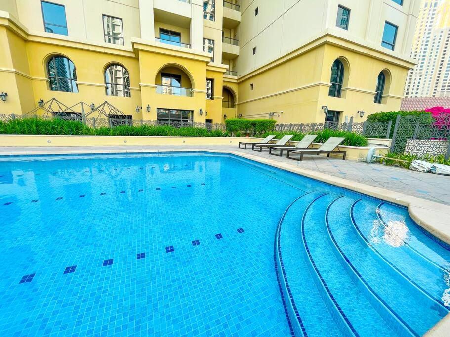 Shams Front Jbr By Happy Season