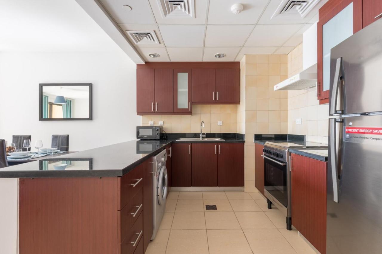 Spacious 1br 5 Minutes From Apartamento Dubai