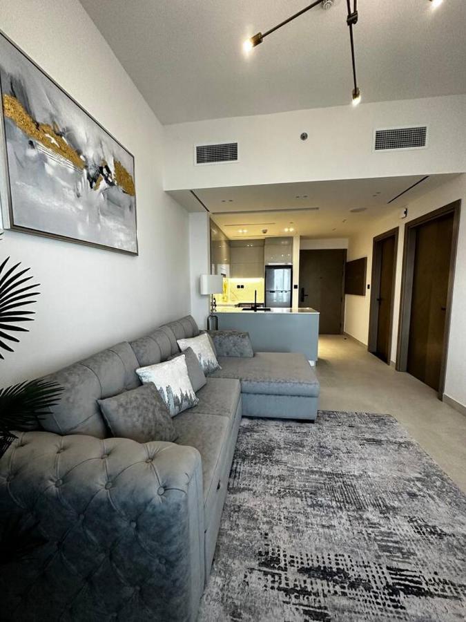 Stylish 1 Bedroom In Binghatti, Business Bay *