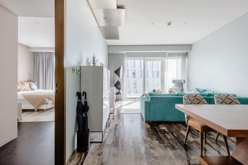 Apartment 1br Fendi Unit In Damac Heights On 65th Floor Dubai