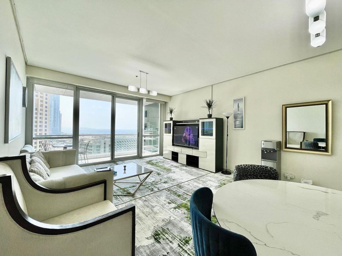 Ar Holiday Jbr Hostel *