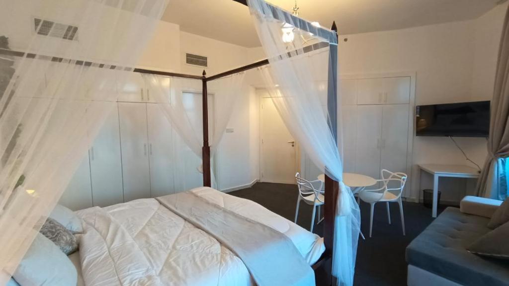 Homestay Near Atana Dubai