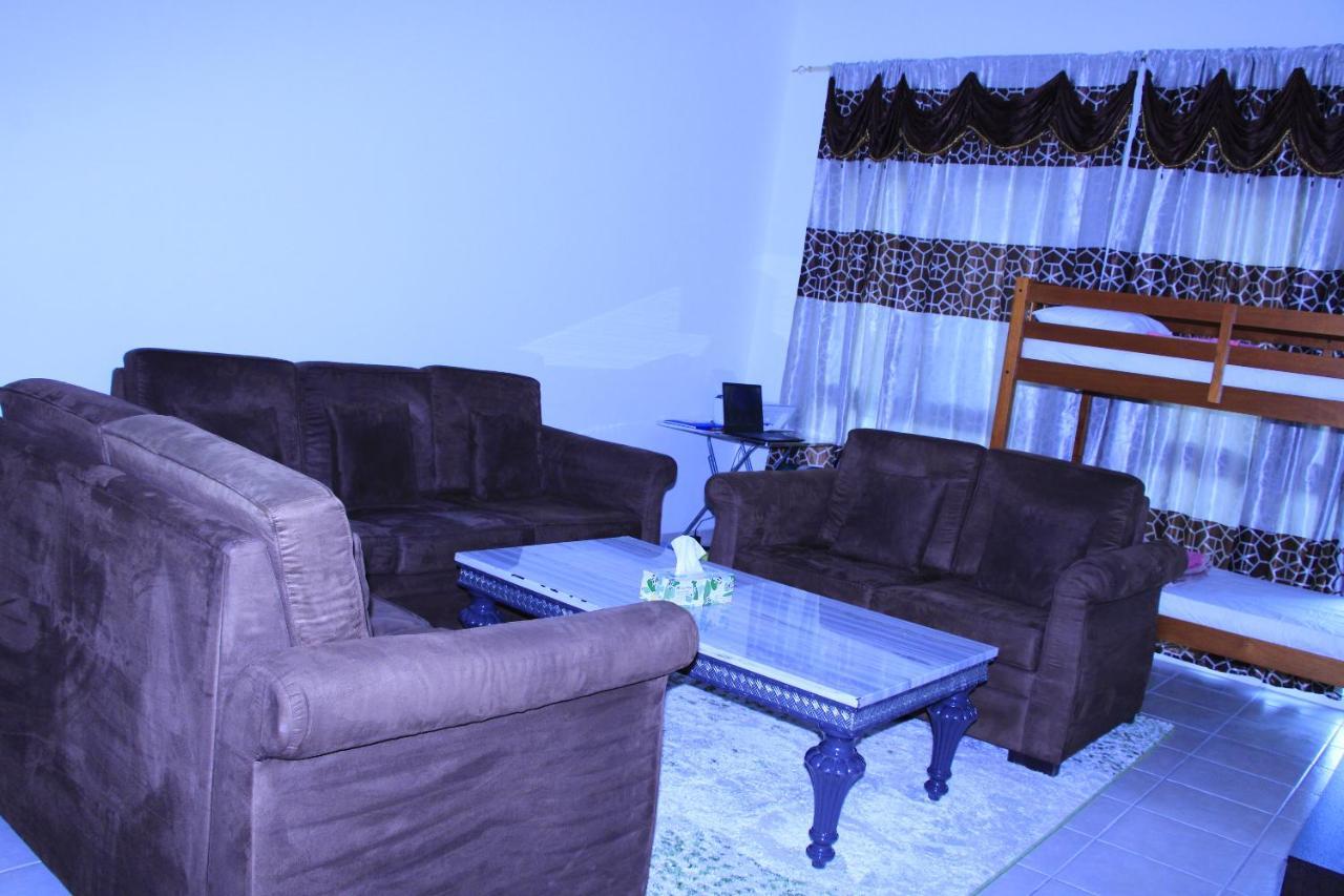 Dreams Hostel *