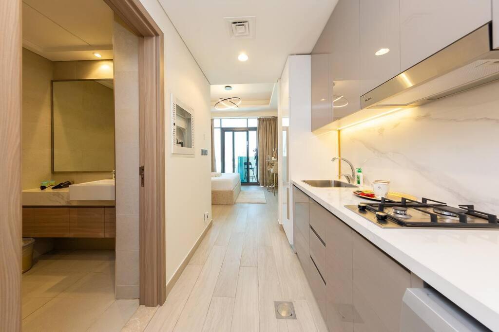 Apartment Contemporary Bright Studio Near Downtown