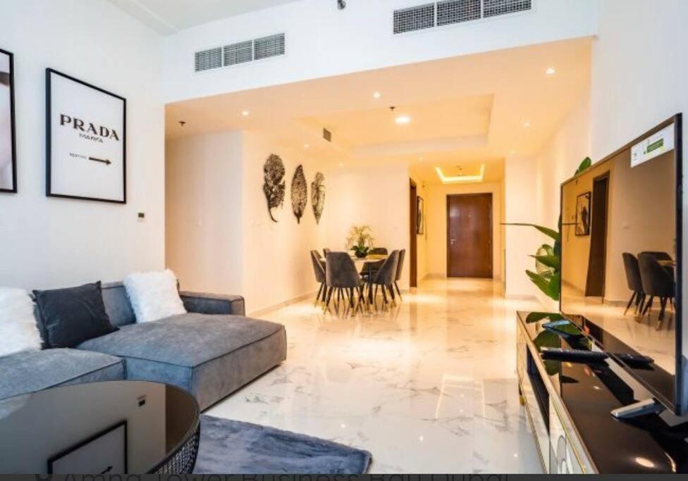 Apartment Amna Tower With A Beautiful View And A Chic Style